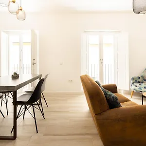 https://suite-catedral-little-apartments.hotelsincadiz.net